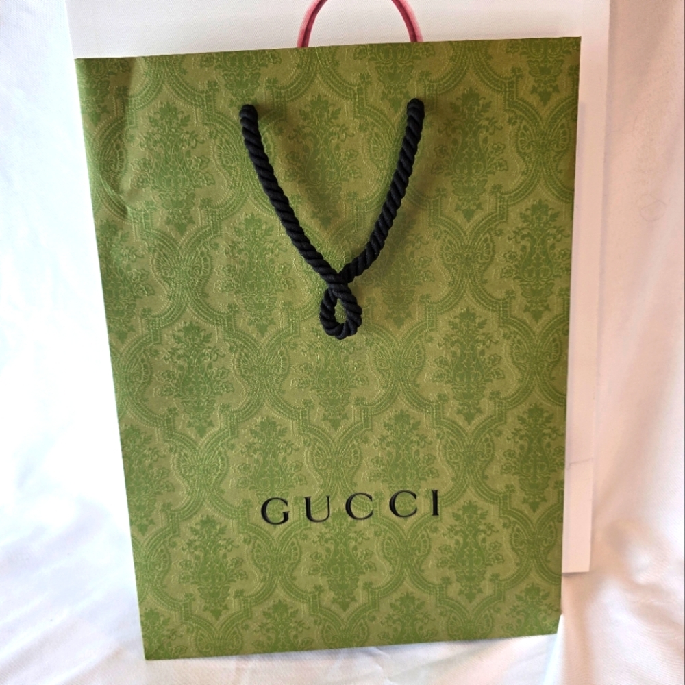 Gucci shopping bag